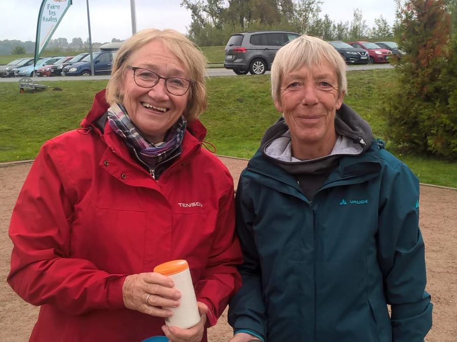 Ingrid Steep (links) und Renate Bäßmann. Foto:Romi Rolfs